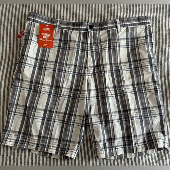 Dockers Other - Dockers plaid men’s Shorts size 42. New with tags